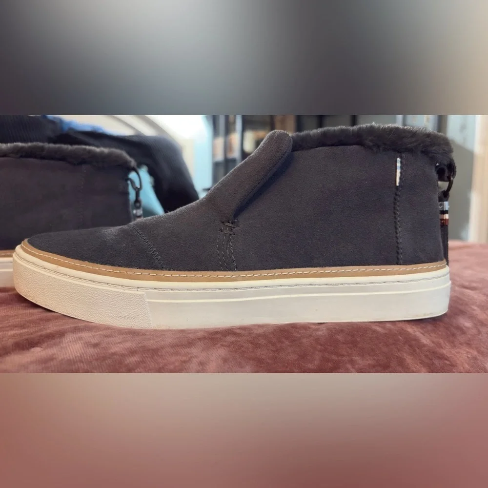 TOMS Women's Paxton Sneaker Size 9